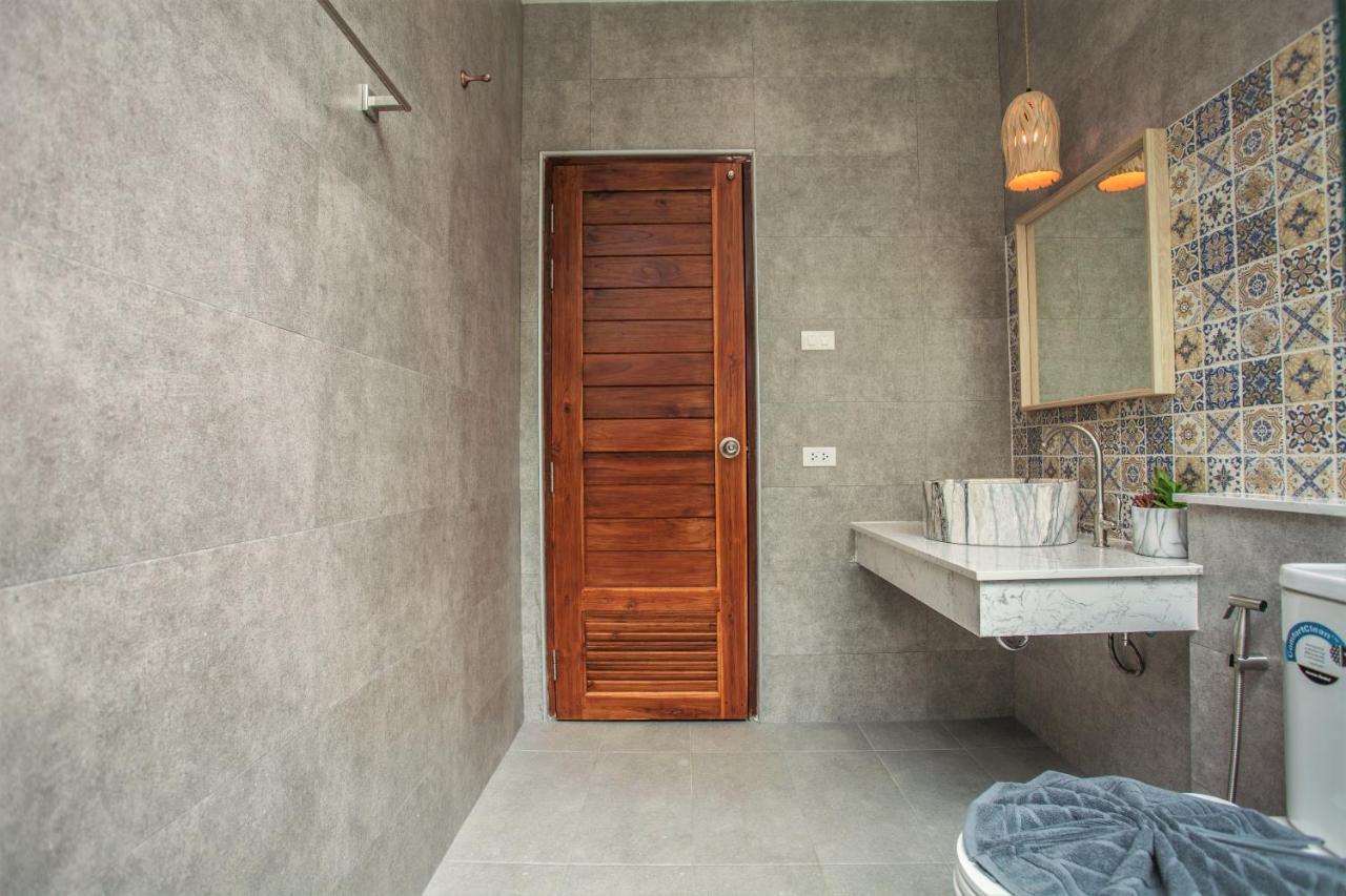 The Mantra Navi Hotel Ko Lanta Екстериор снимка
