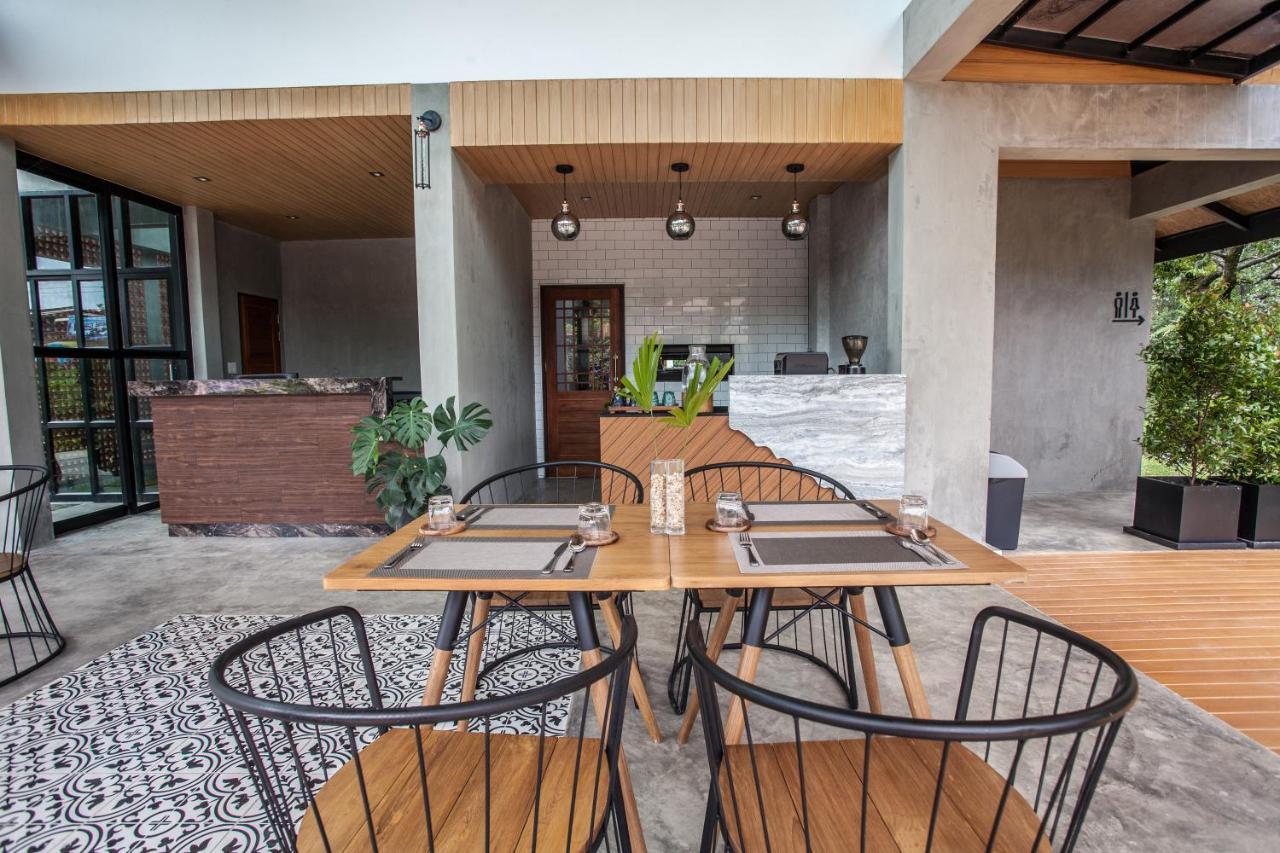 The Mantra Navi Hotel Ko Lanta Екстериор снимка