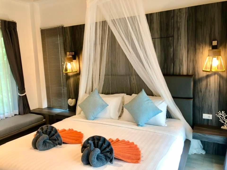 The Mantra Navi Hotel Ko Lanta Екстериор снимка