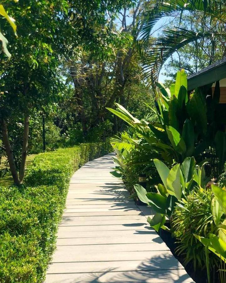 The Mantra Navi Hotel Ko Lanta Екстериор снимка