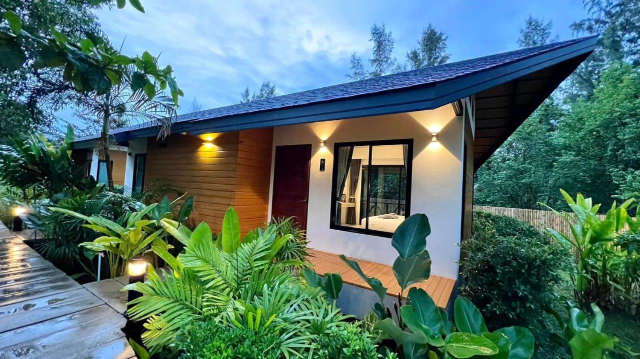 The Mantra Navi Hotel Ko Lanta Екстериор снимка