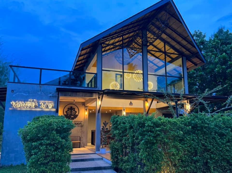 The Mantra Navi Hotel Ko Lanta Екстериор снимка